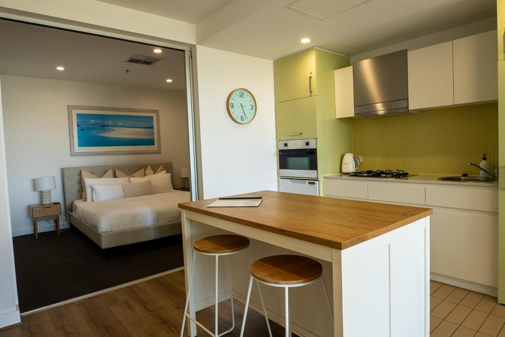 Glenelg Oasis, Pool, Gym, Spa & Sauna, Free Parking, City Views エクステリア 写真