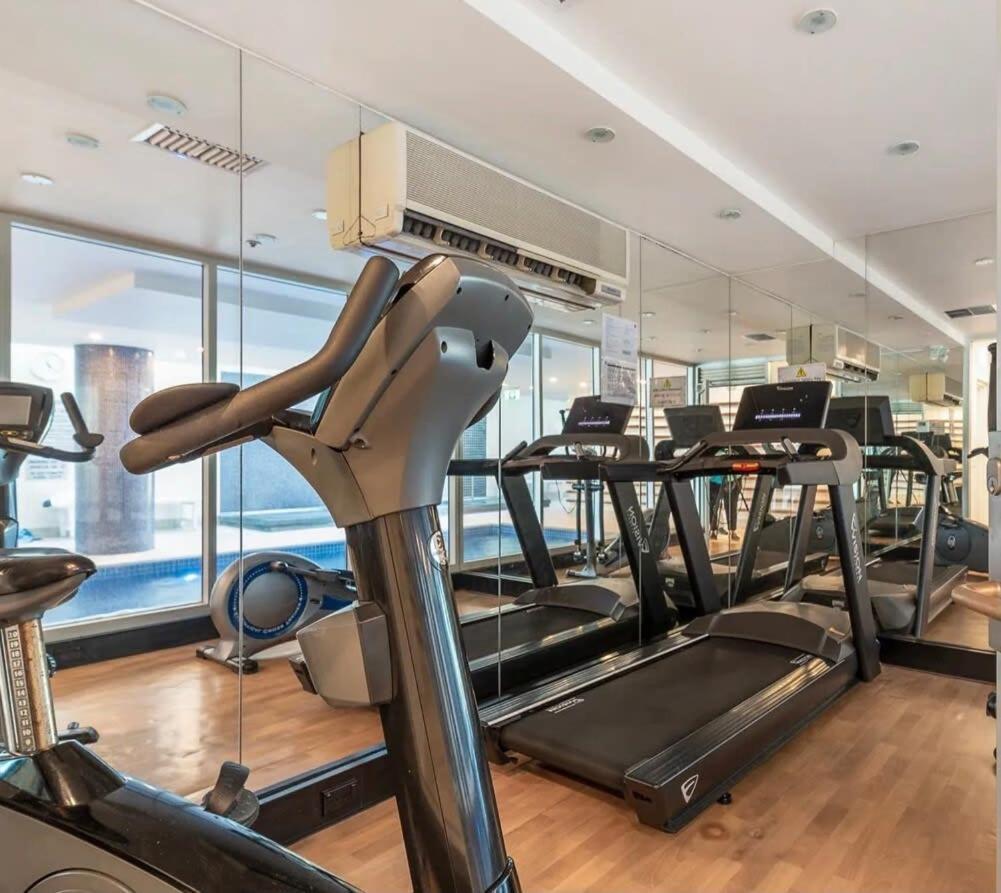 Glenelg Oasis, Pool, Gym, Spa & Sauna, Free Parking, City Views エクステリア 写真